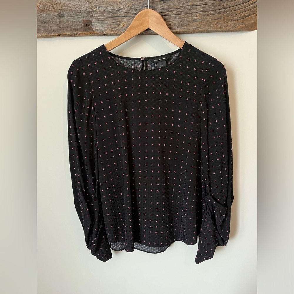 Club Monaco ditsy floral blouse 🌟